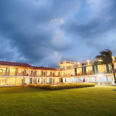 Hotel Calypso Sunset Iranawila Exterior foto