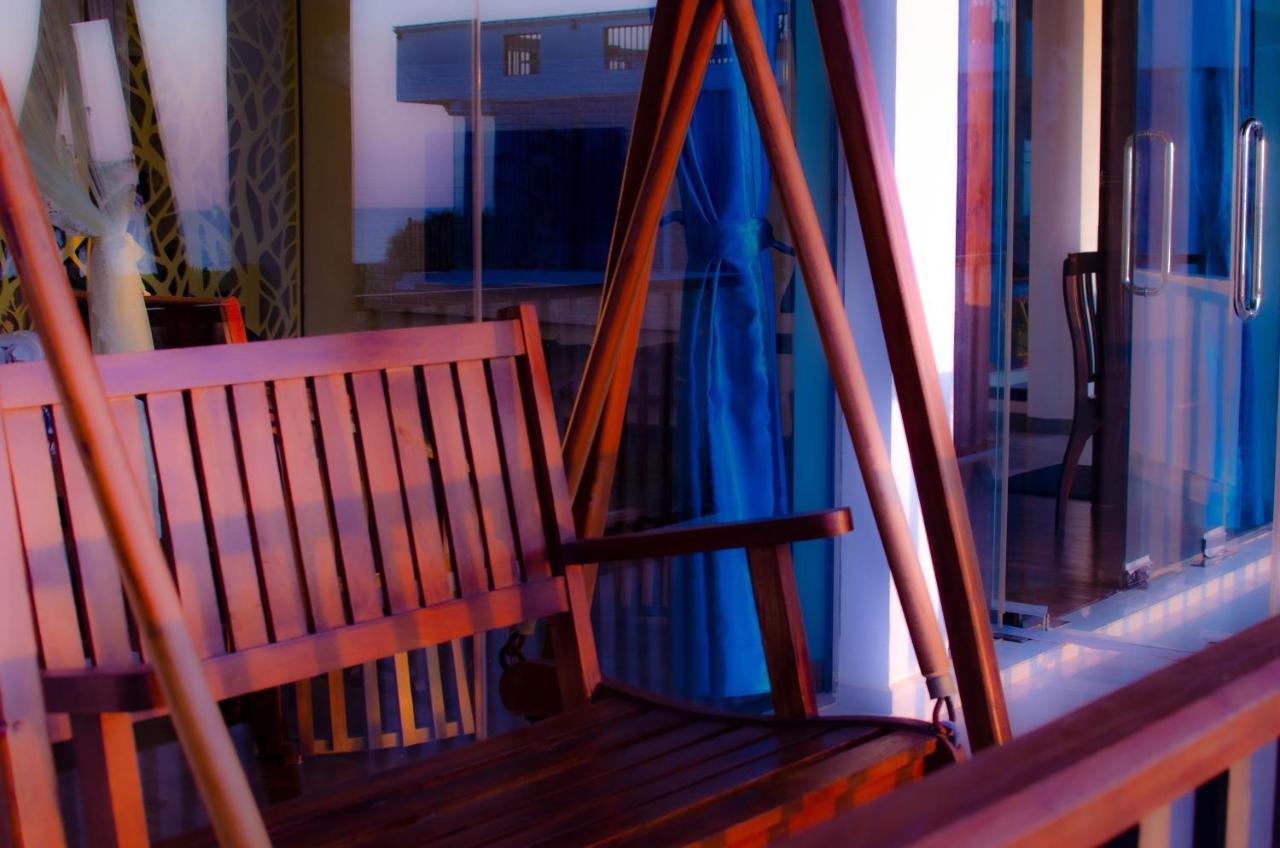 Hotel Calypso Sunset Iranawila Exterior foto